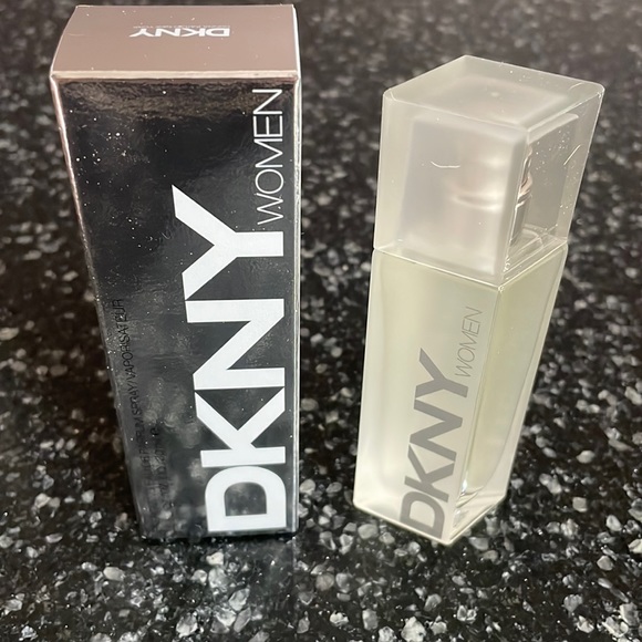 Dkny Other - DKNY Women Energizing